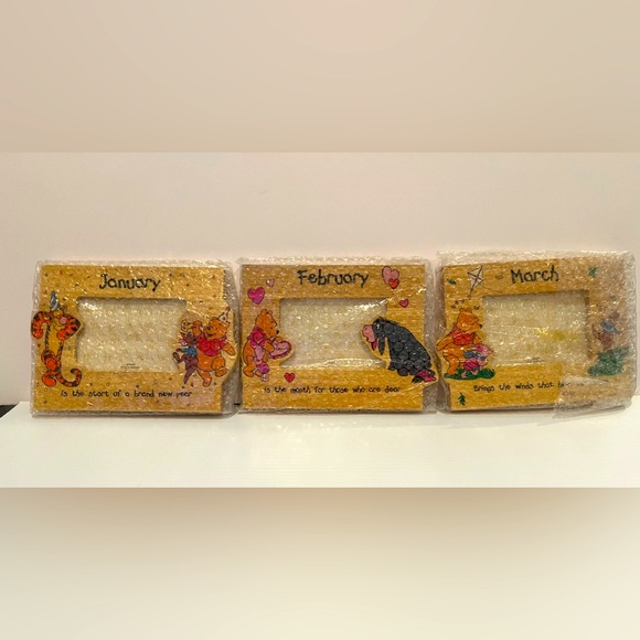 RARE! VINTAGE!! Winnie the Pooh Year of Picture Frames- Set...